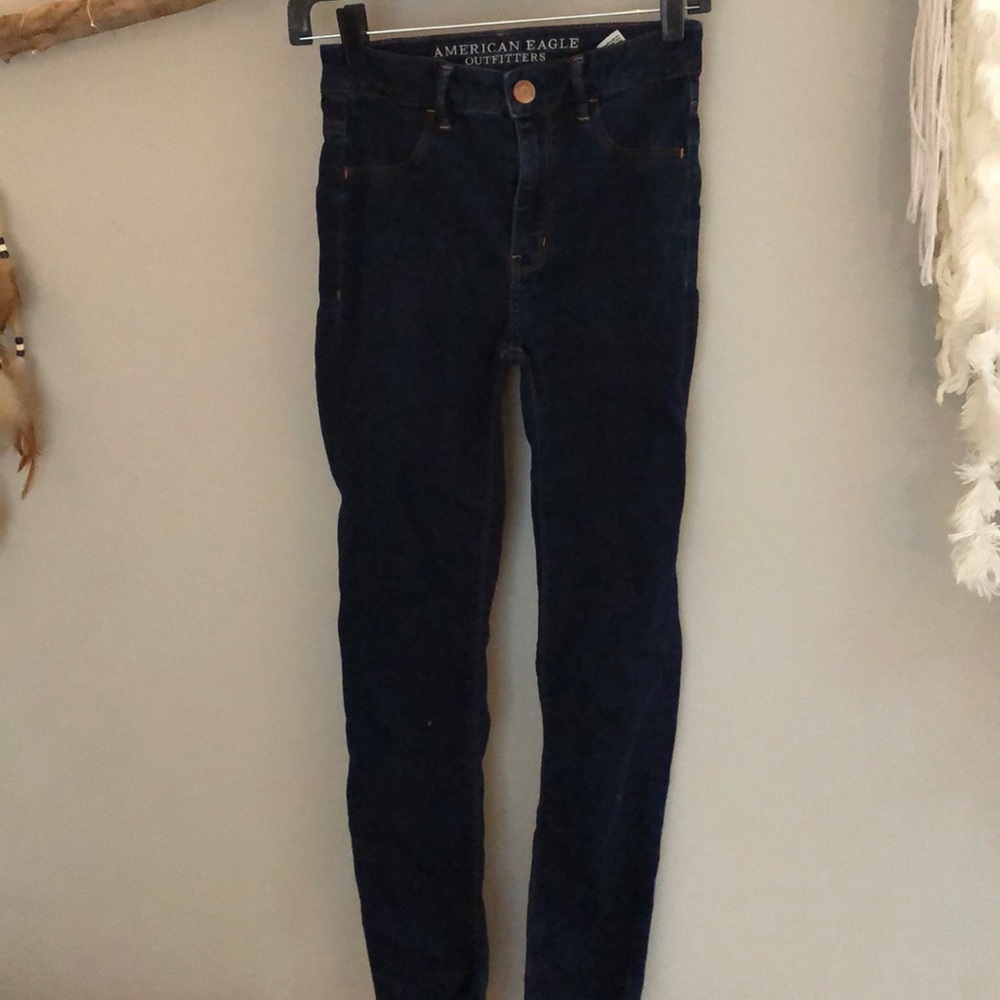 High wastes full length dark wash skinny jeans